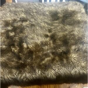 HORIMOTE HOME Luxury Faux Fur 50" x 60" Brown Blanket Throw Nice!